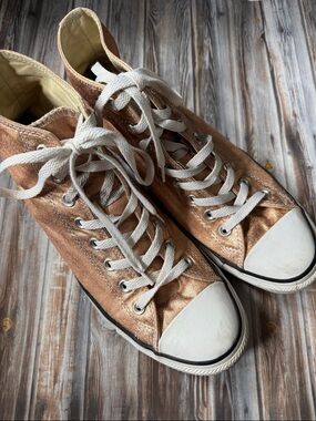 Converse Metallic Rose Gold High-Top Sneakers Mens 10 woman’s 12